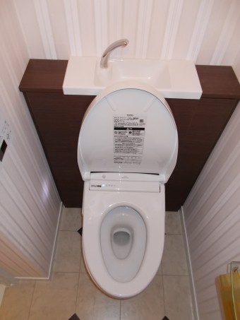 奥様こだわりのエレガントなトイレに